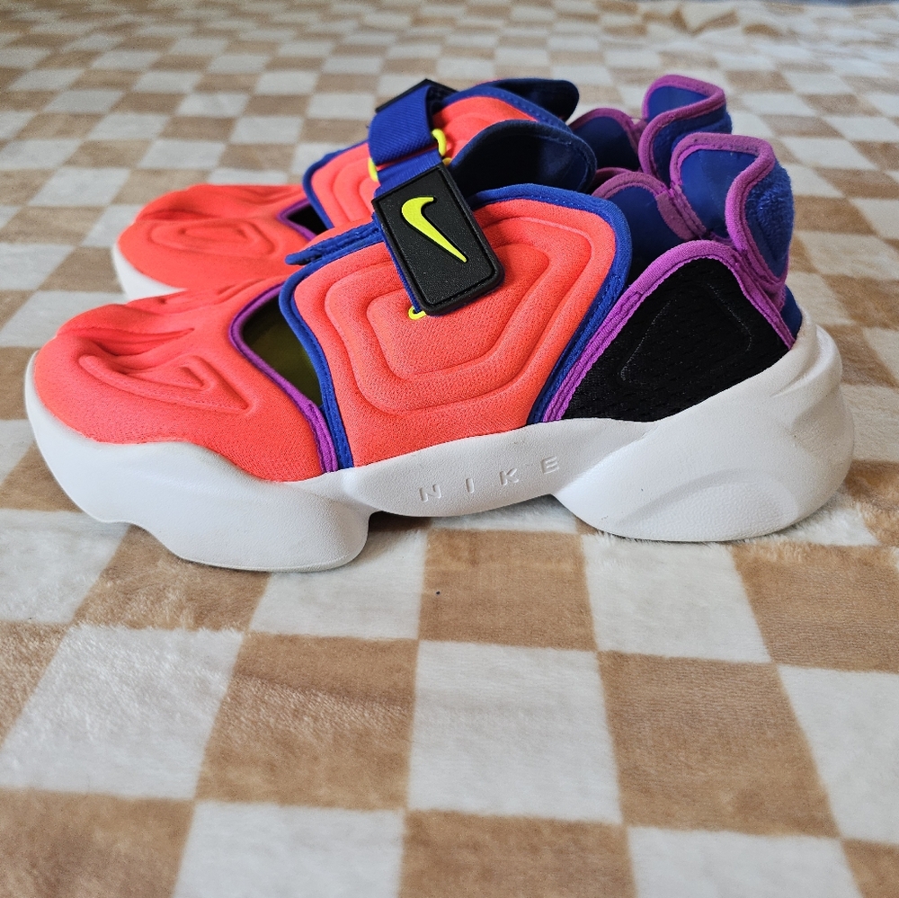 Nike Women's Aqua Rift Sandal Sneakers - Neon Pink and Purple